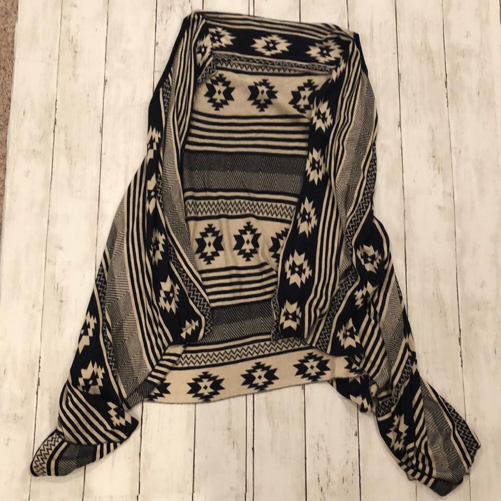 Tribal flowy cardigan